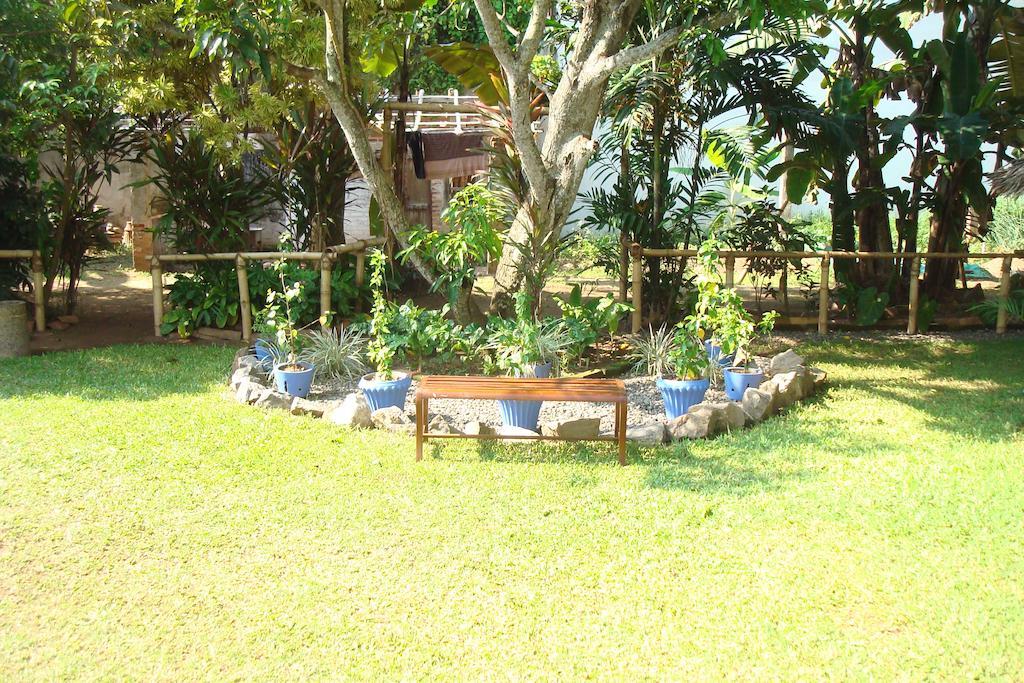 Blue Seas Guest House Дехивала-Маунт-Лавиния Экстерьер фото